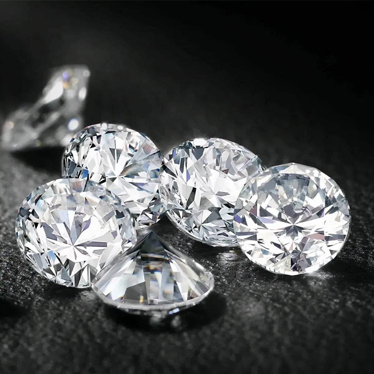 钻石常见的仿造品，如何鉴别钻石的真假？  第2张