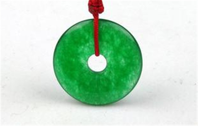 小葫芦翡翠戒指图片造假翡翠种类众多，我们一起来揭晓一下！(图文)   第2张