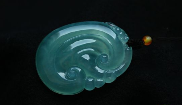 翡翠手镯 常用圈口傻傻分不清油青种翡翠和蓝水翡翠？这篇文章你不能错过！ 