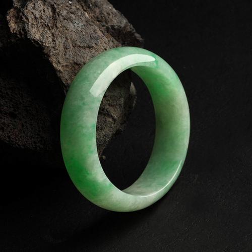 什么是糯种翡翠手镯？买翡翠为什么一定要看种？   第2张