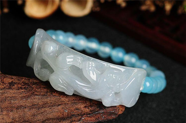 紫罗兰糯米种手镯价格翡翠貔貅手链价格贵不贵？这些挑选技巧你要了解！   第2张