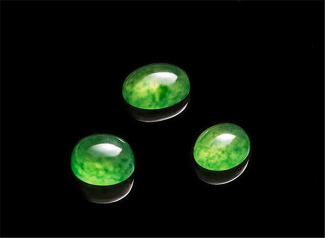 小葫芦翡翠戒指图片造假翡翠种类众多，我们一起来揭晓一下！(图文)   第1张