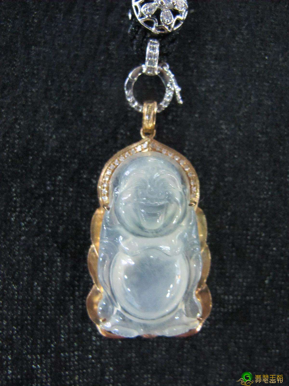 翡翠发灰的缘故，为何一些高质量的翡翠会发灰   第3张