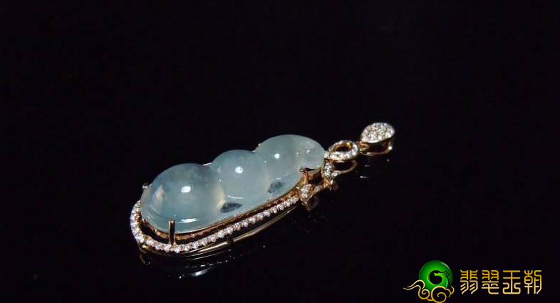 翡翠发灰的缘故，为何一些高质量的翡翠会发灰   第2张