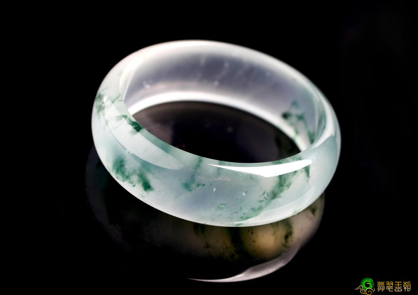 缅甸翡翠在缅甸假的多吗购买翡翠时应当留意的事宜是啥？工作经验者的汇总   第1张