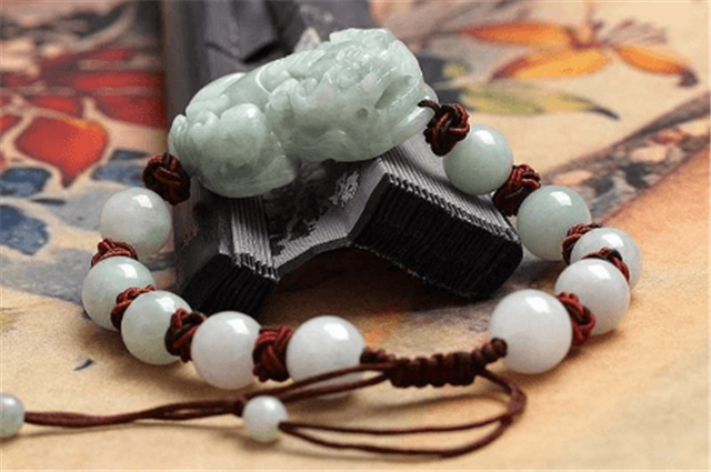 紫罗兰糯米种手镯价格翡翠貔貅手链价格贵不贵？这些挑选技巧你要了解！   第4张