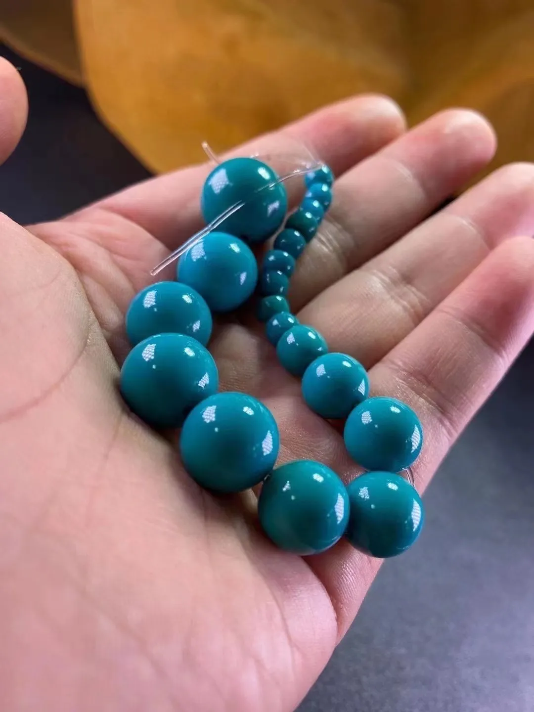 小块翡翠原石去皮如果您见过这七种绿松，算我输  第4张