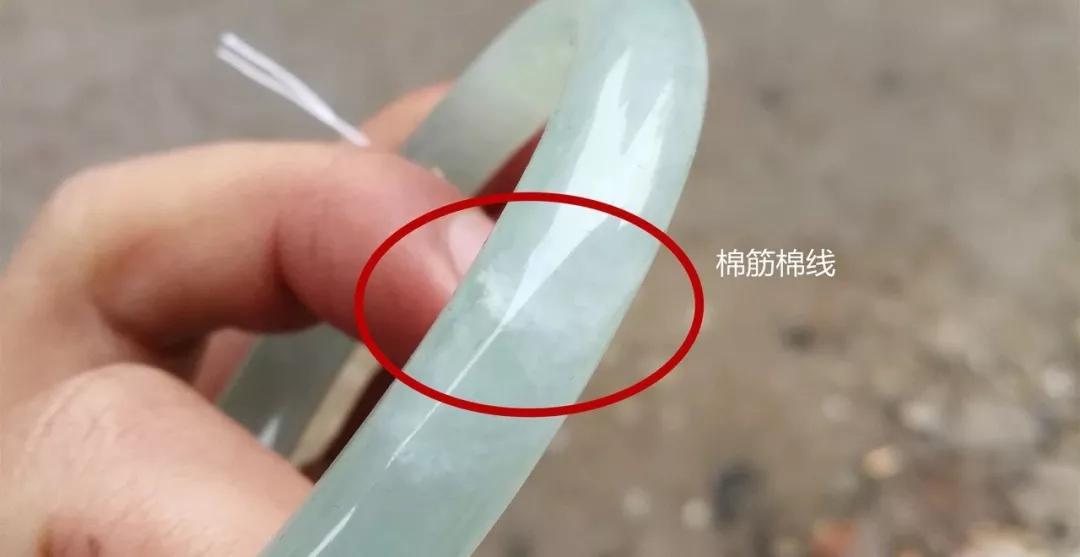 高冰种翡翠图片翡翠的7大瑕疵等级，你能忍到哪一级？  第6张