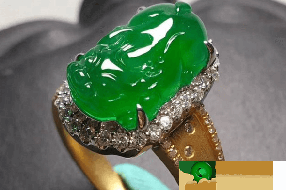 翡翠貔貅招财的原因是什么？如何摆放翡翠貔貅才是正确的？   第3张