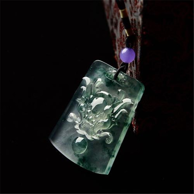 翡翠怎么分翠友们知道翡翠飘花与飘色的区别吗？本文为你答疑解惑！   第2张