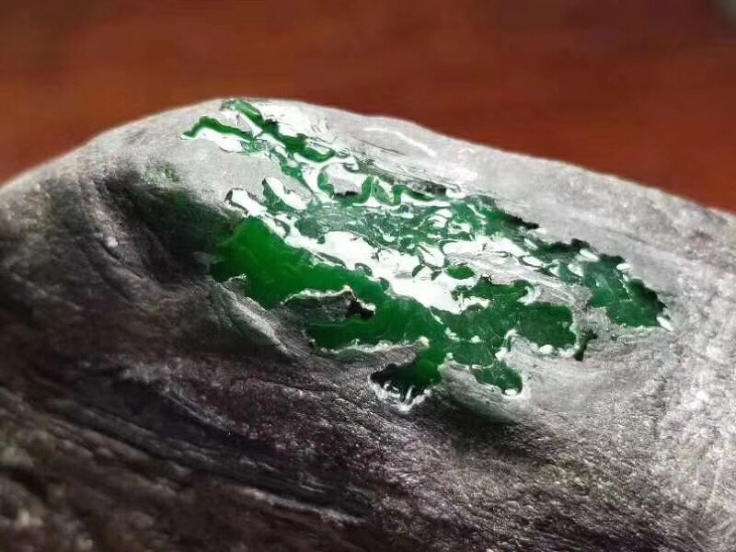 怎么选翡翠挂件翡翠翡翠批发哪家好 哪家比较便宜 