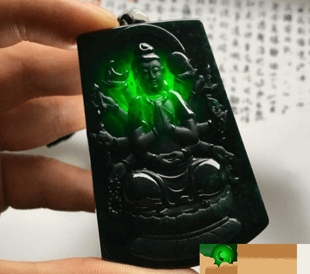 翡翠冰种墨翠价格究竟怎样？本文立刻公布！   第4张