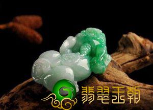 玉石翡翠的区别玉石原石怎么分辨翡翠貔貅的公母 佩戴翡翠貔貅的忌讳有哪些   第1张
