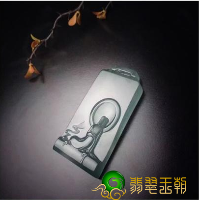 翡翠手镯买大点好翡翠福瓜寓意好，贾静雯刘晓庆都爱它！   第1张