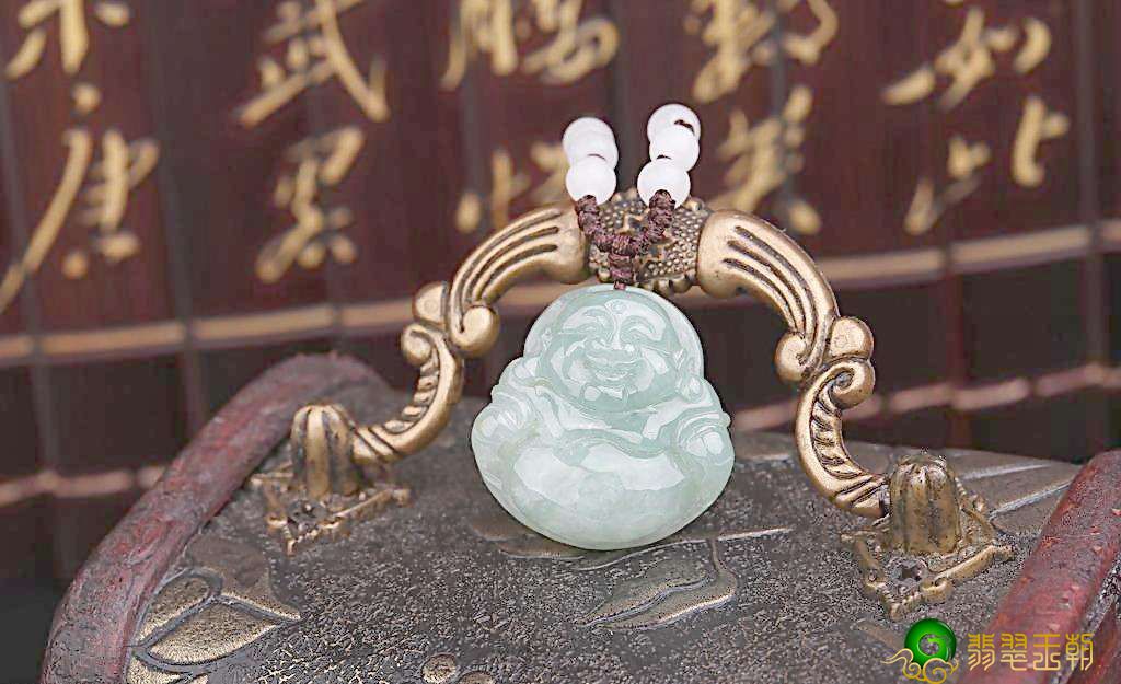 翡翠赌石原石手镯明料持佛性禅心去保养与清洗和田玉佛吊坠   第1张