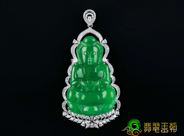 翡翠挂坠鉴定视频翡翠玉观音的价格贵不贵？如何挑选翡翠玉观音吊坠？   第1张