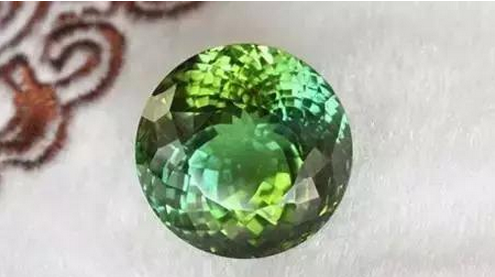 翡翠手镯50圈口中国爱情之石，多色碧玺的百媚千娇  第3张