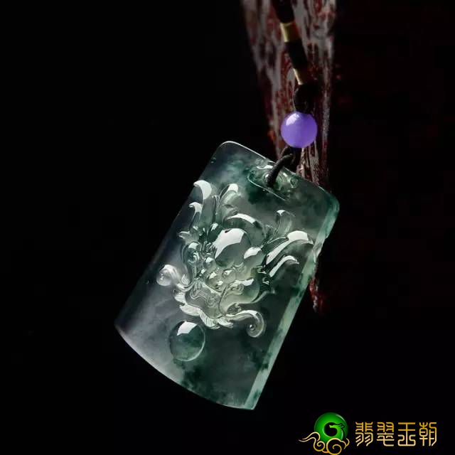 翡翠为什么只有缅甸买翡翠除开看种、水、色以外，居然也要看它？   第2张