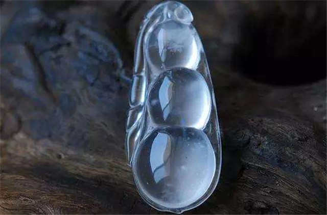 翡翠中的紫罗兰价格玻璃种翡翠价格高吗？本文为你揭开答案！   第2张