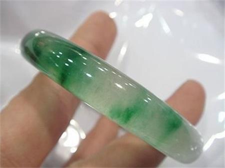 哪里可以鉴定翡翠？翡翠鉴定机构是做什么的呢   第2张