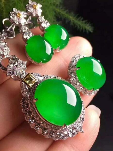 西安翡翠批发市场如何辨别翡翠的类型？ 