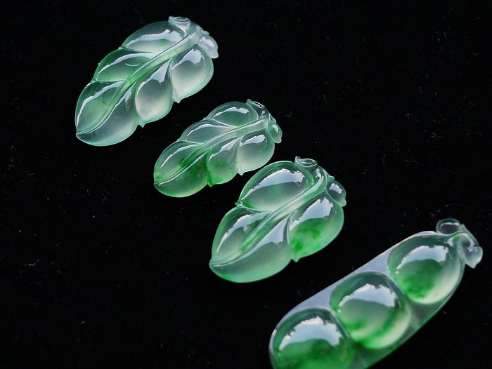 翡翠原石黄皮红雾干白种翡翠的鉴别方法   第2张