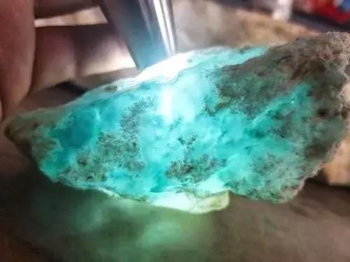 翡翠的“四黑”了解下   第5张