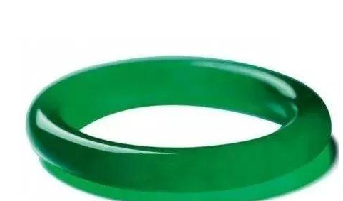 翡翠原石怎么好销售翡翠“手镯王”惊现苏富比拍卖会，估价一个亿   第5张