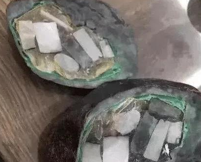 缅甸翡翠原石最大老板200万的翡翠原石切割导致刀片断裂，里面竟是钢珠螺丝钉   第8张