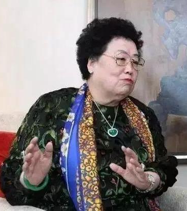 那些天价的极品翡翠都被谁买走了？   第4张