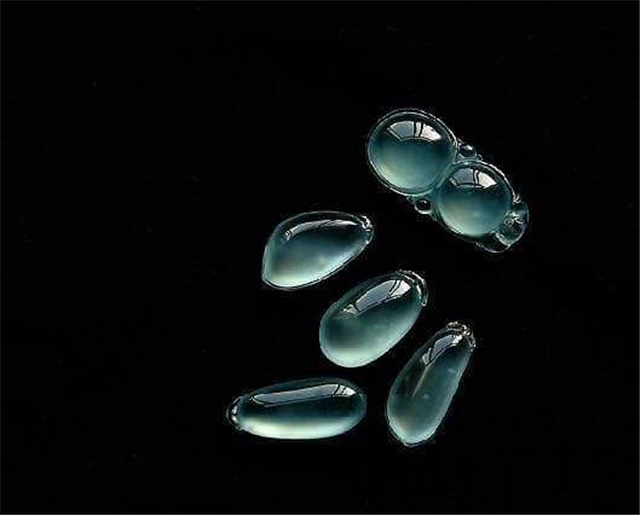 蓝水翡翠怎样为好？你对蓝水翡翠了解多少？   第4张
