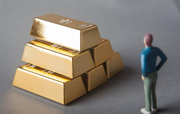 如何鉴别玉斧玉器翡翠价值逐渐上涨，背后的原因是不可再生   第4张