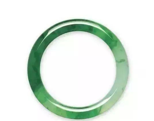 翡翠原石怎么好销售翡翠“手镯王”惊现苏富比拍卖会，估价一个亿   第16张