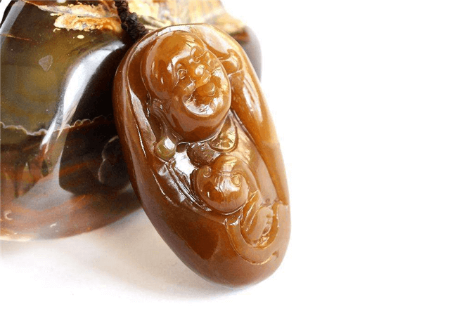 云南玉石翡翠挂件批发玉牌好还是玉佛好？来看看它们有什么区别！   第2张