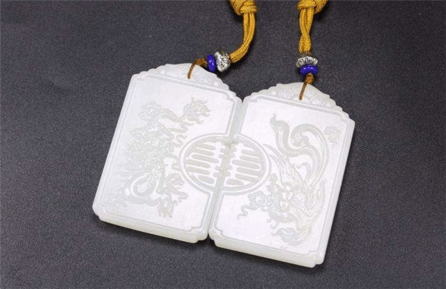 翡翠原石价格批发上等和田玉玉牌常见哪些题材，它们又有怎么样的寓意？   第2张