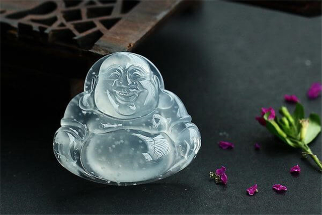 兰花种翡翠原石图片大全木那的翡翠为什么贵?带你领略它的魅力！   第3张