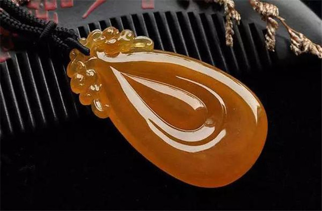 冰种红翡值得入手吗？答案让很多人大呼高攀不起！   第3张