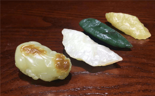 和田玉戈壁料怎么盘玩？原来还有这么多的说法！   第3张