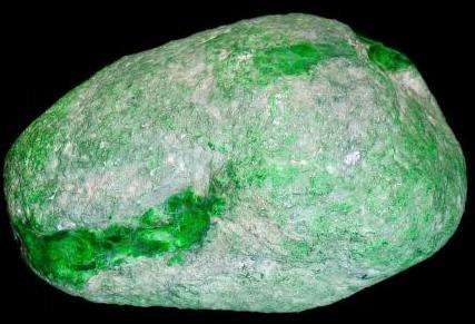 普通翡翠手镯多少钱翡翠色料原石表现划分等级   第2张