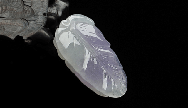 翡翠只要带绿色就贵吗？原来它的色彩这么丰富！   第3张