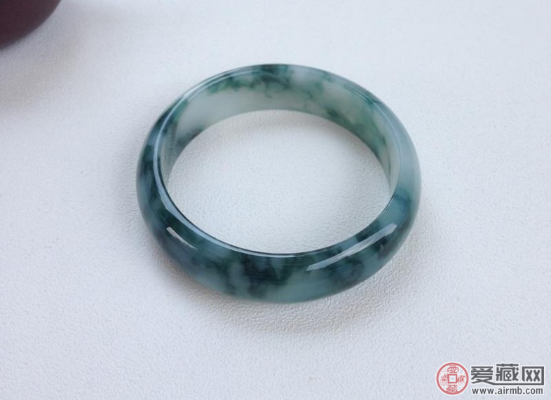 大码坎水石翡翠原石怎样鉴定糯种翡翠手镯 