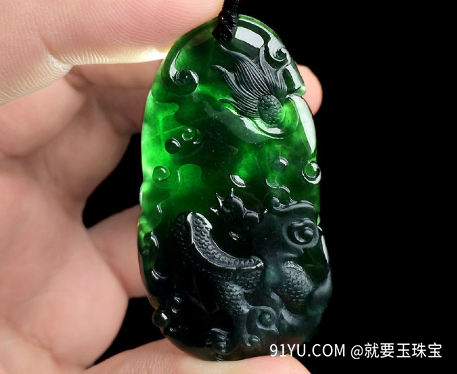 有40圈口的翡翠手镯吗如何区分墨翠和其他相近的玉石？四种方法 比较简单 