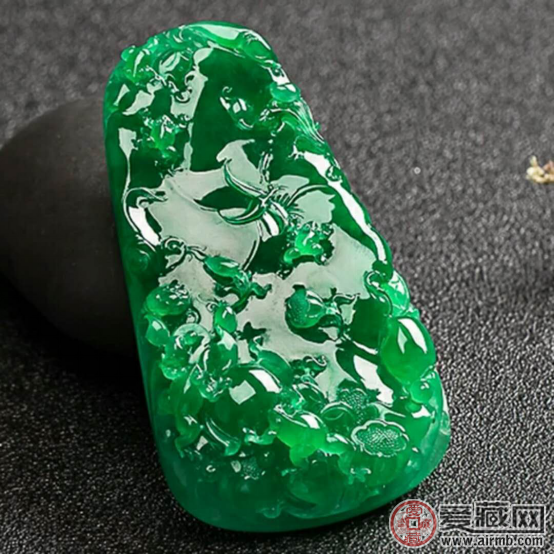 翡翠镯子会越带越透翡翠保养方法有哪些?不戴的翡翠怎么保养?   第2张