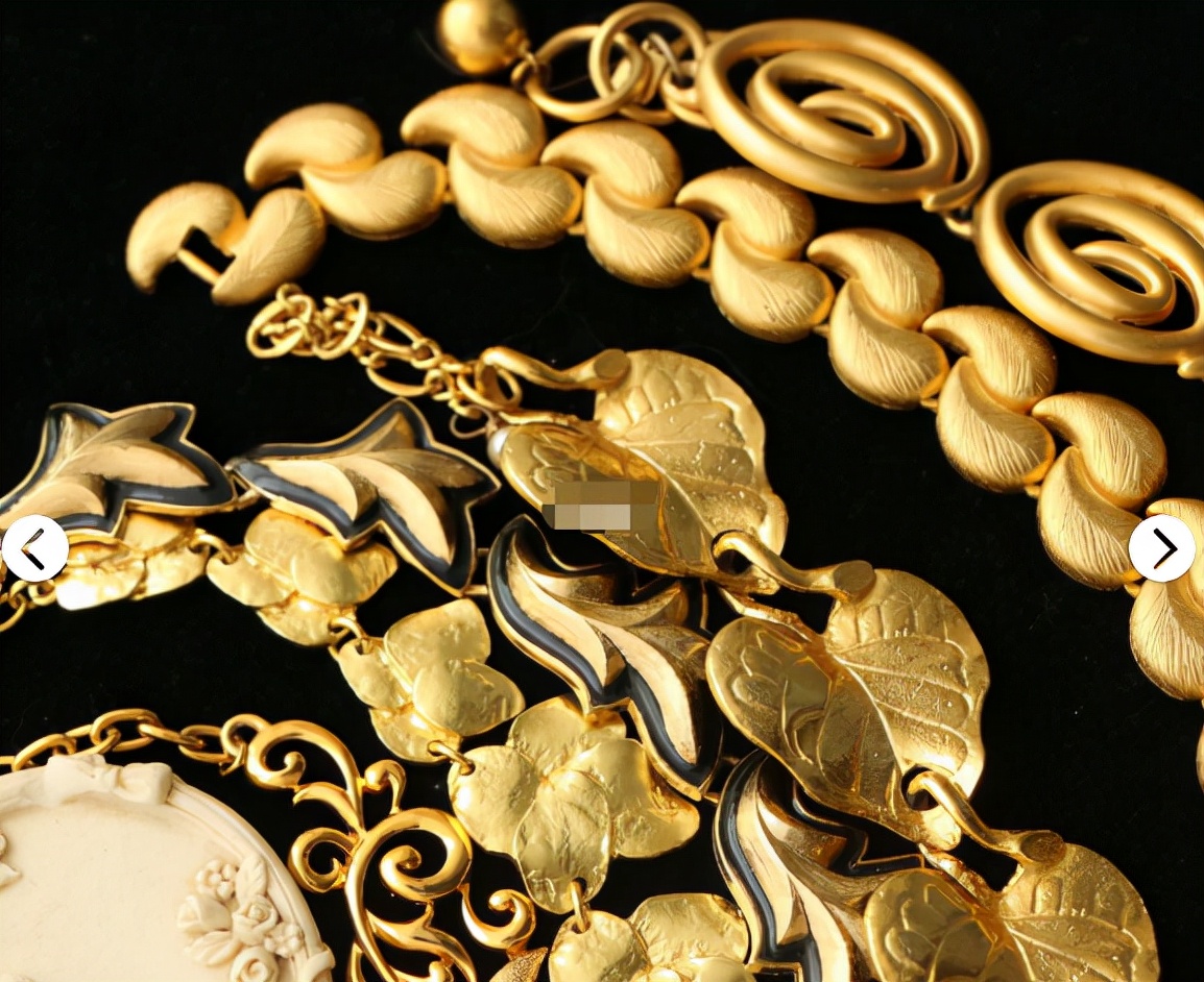 有着万年前史的项圈，跟着时刻而益发的多样化，有极大的鉴赏价值  第6张