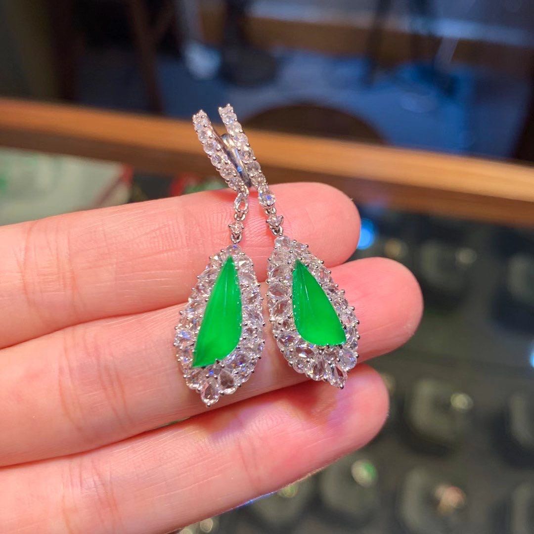 来自西方的陈旧玫瑰切工钻石，和翡翠完美结合，会有怎样的美呢？  第9张