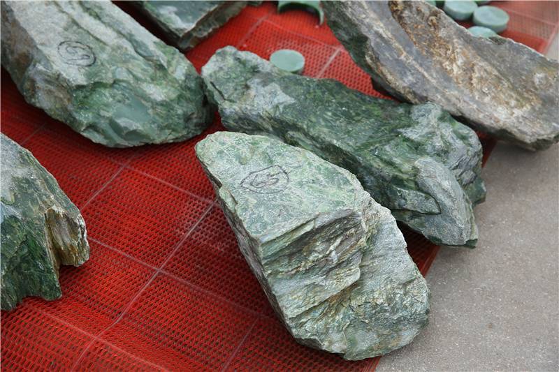 张狂的碧玉，为什么又提价了  第3张