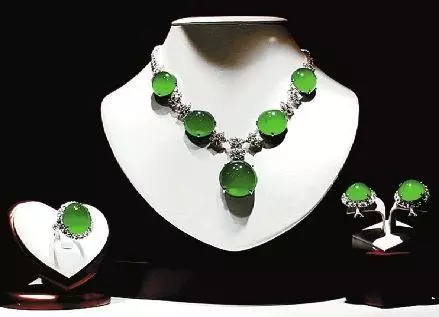 开眼了，翡翠界亿元级别的四大天王原来就是这几个  第2张