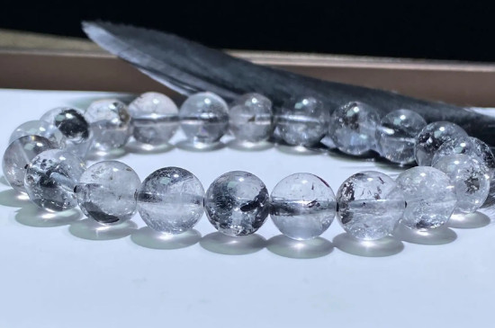 水晶手链的作用与功效  第3张