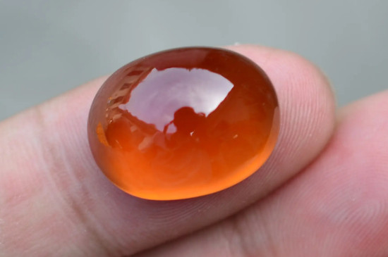 黄宝石和黄水晶的区别  第3张