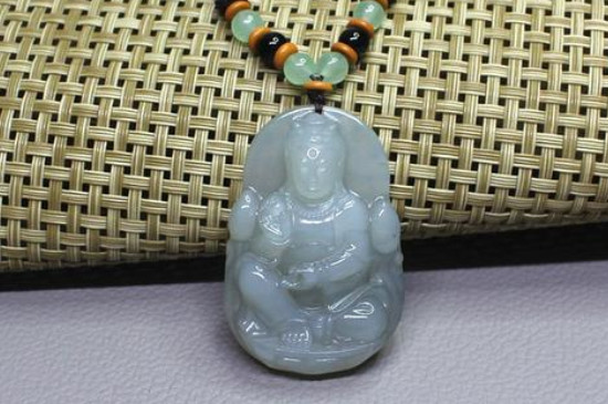 女人送男人观音吊坠寓意，智慧慈悲平安柔和  第4张